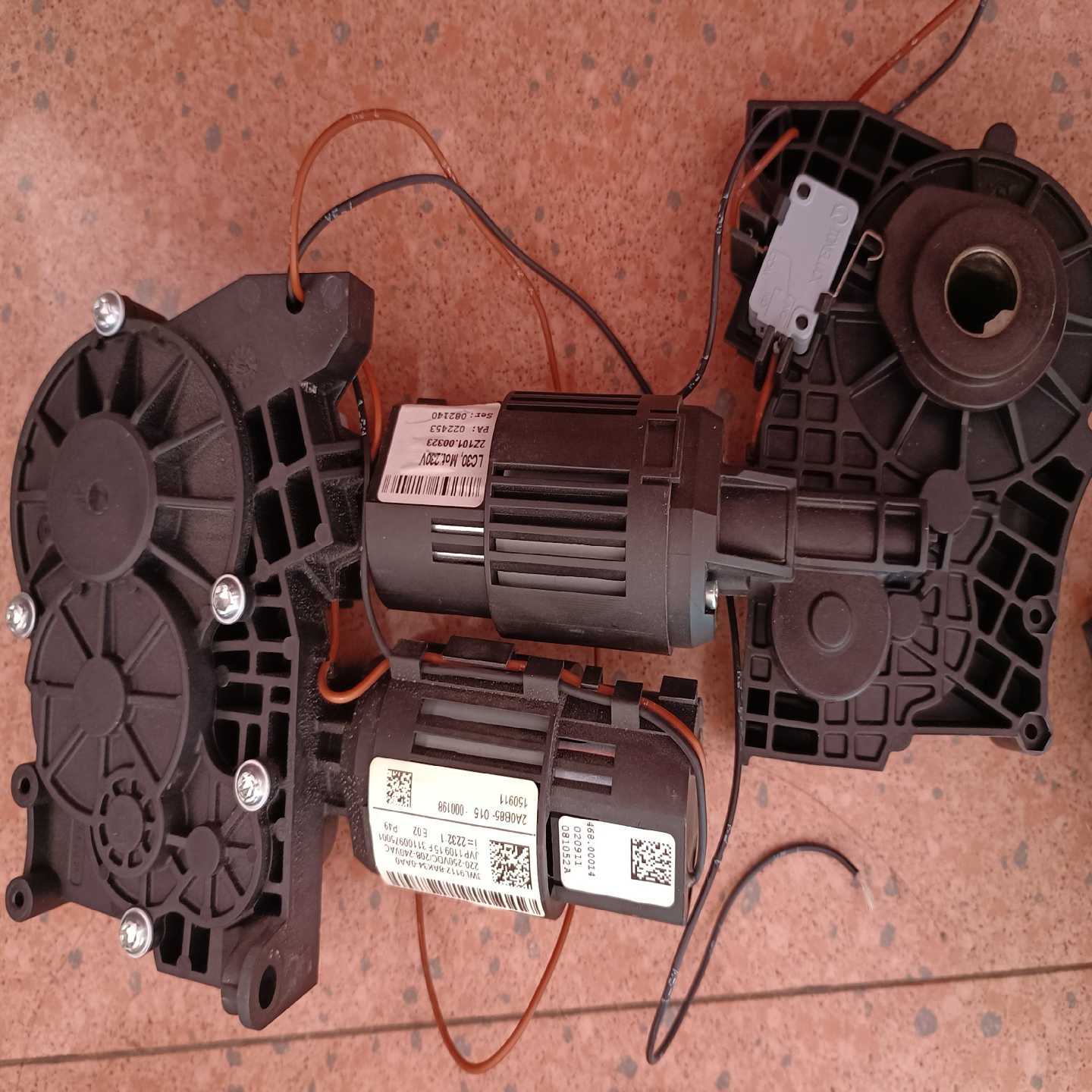 3WL9112-8AK34-0AA0框架断路器 附件备【卡奥电子】