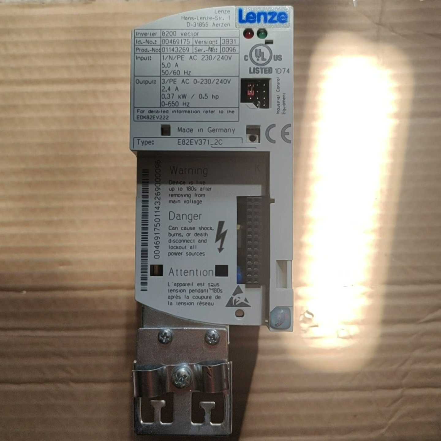 【请询价】二手lenze伦茨变频器E82EV371-2C LENZE