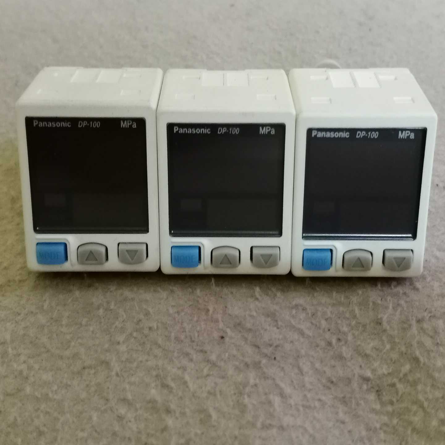 原装松下DP-102A压力传感器现货3台，9成新以上，功能包--议价商