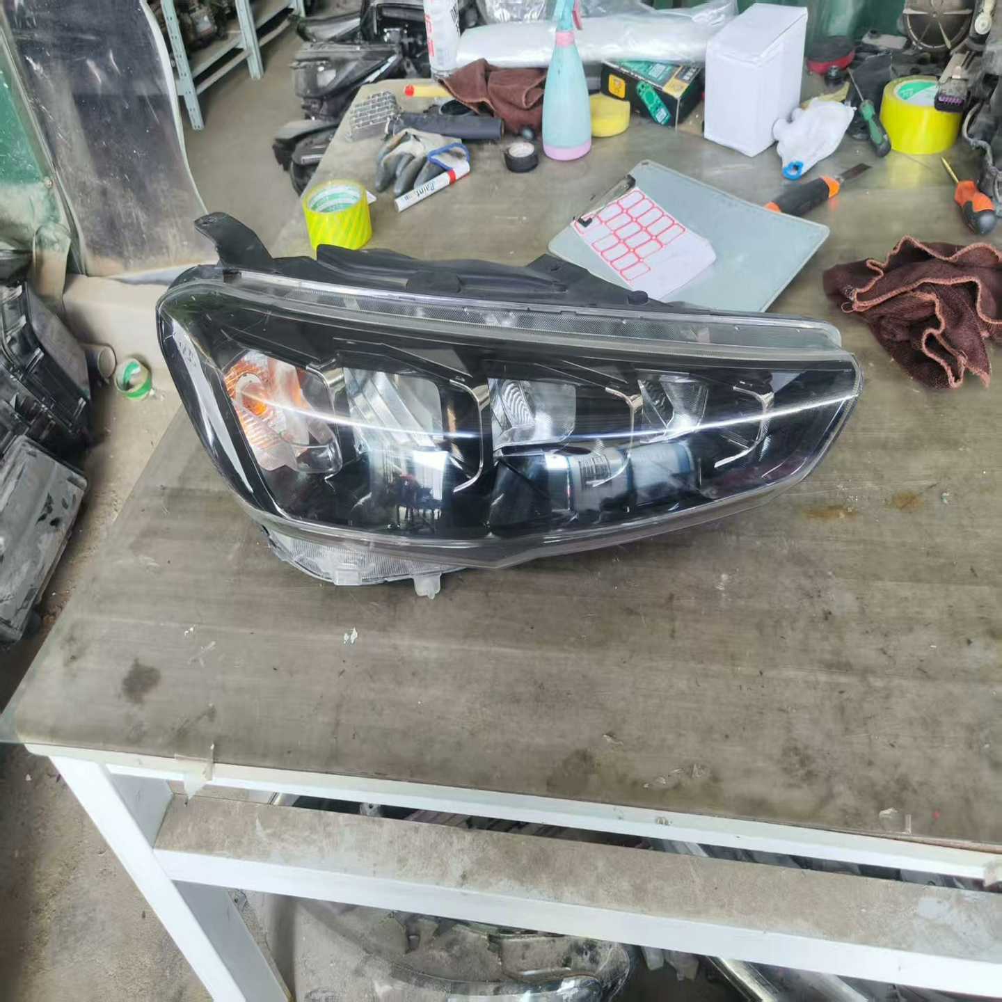 G93现代ix35右前大灯，LED拆车大灯，全脚面好无修--议价商品