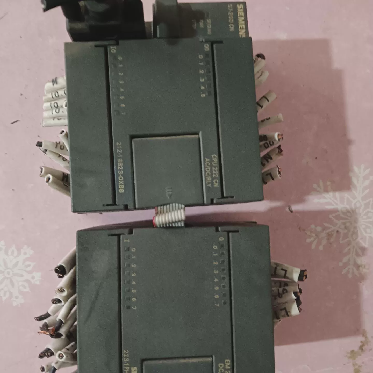 PLC6ES7212-1BB23-0XB8如图