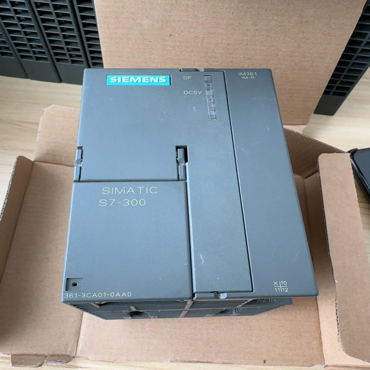 西门子S7-300PLC接口模块，999新，型号361-3-询价客服
