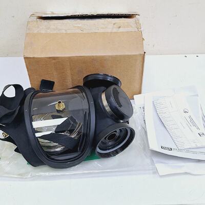 MSA 465457 Probed Facepiece UltraTwin Face Respirator