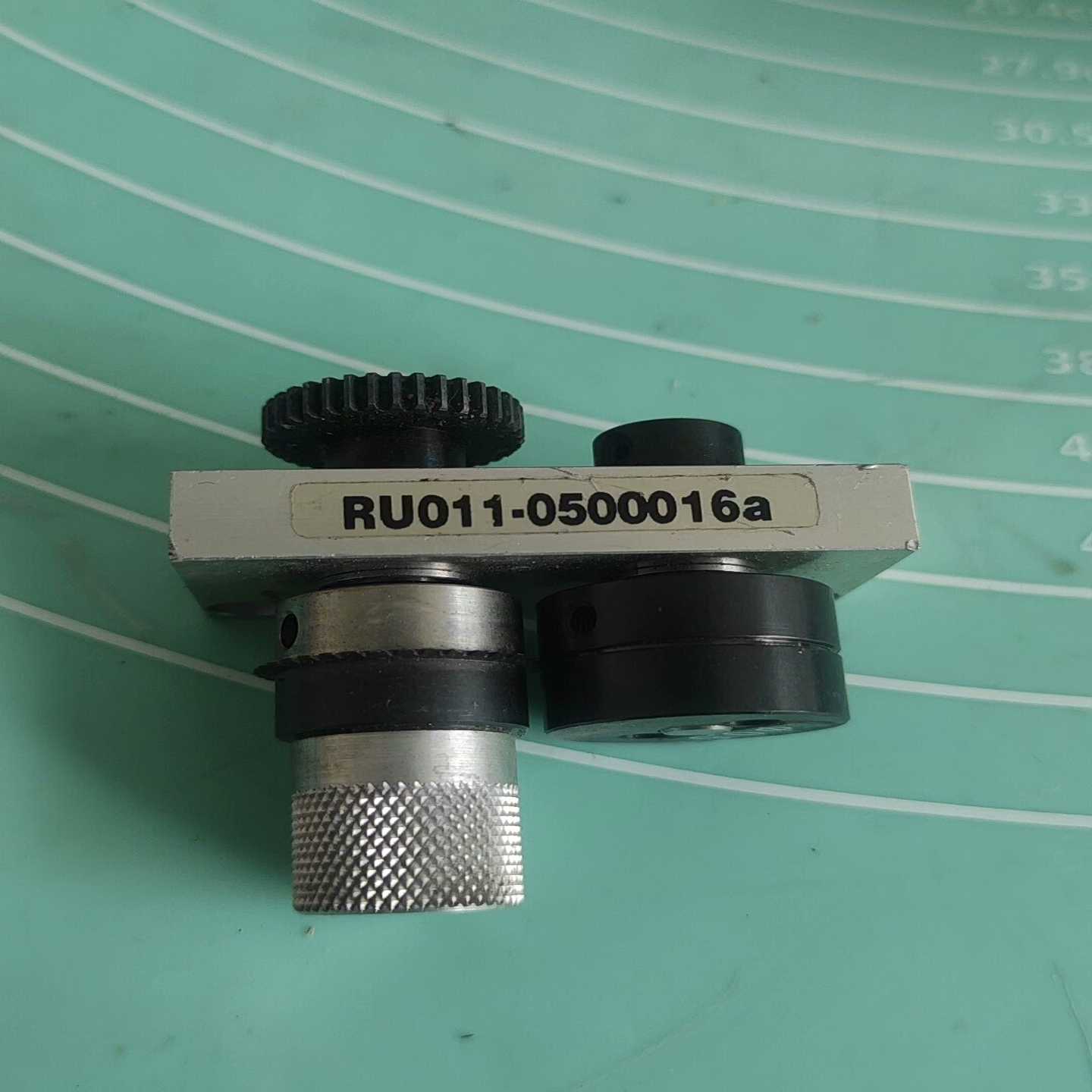 破锡开槽滚轮UPM-011CC-RU10，UPM-011CC询价