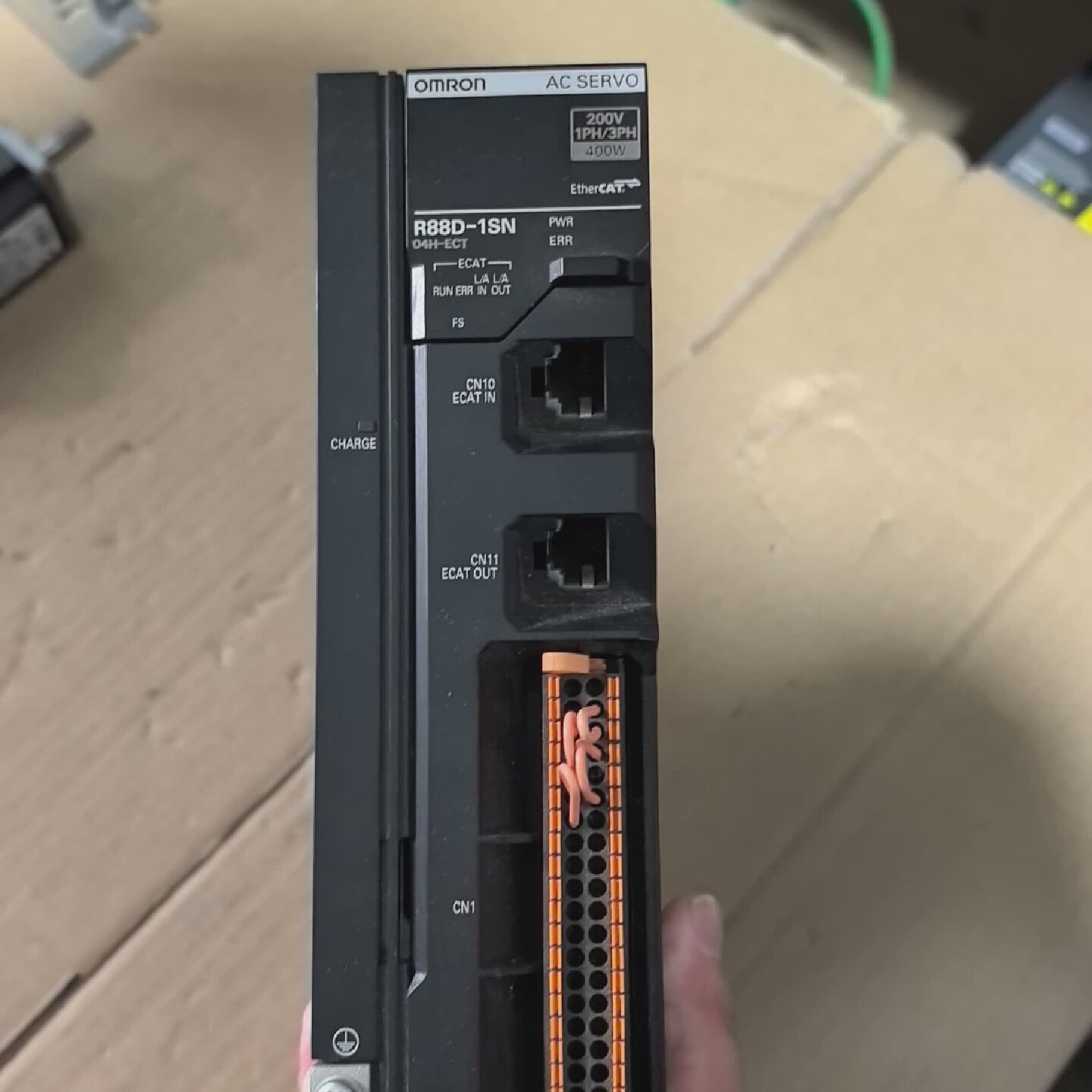 议价欧姆龙伺服驱动R88D1SN04HT一台二手拆机议价