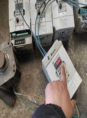 台达变频器VFD015M43B变频器，1.5kw件还有3【卡奥电子】