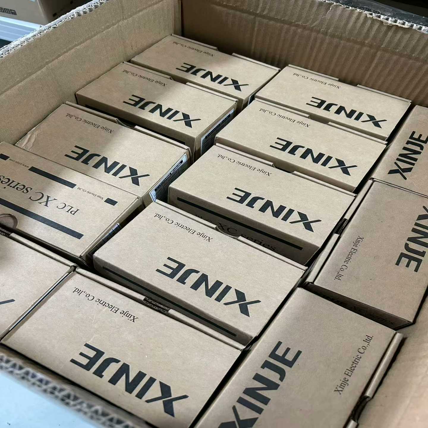 信捷XCL-E4AD2DA，有量，盒码一致，量大从优询价