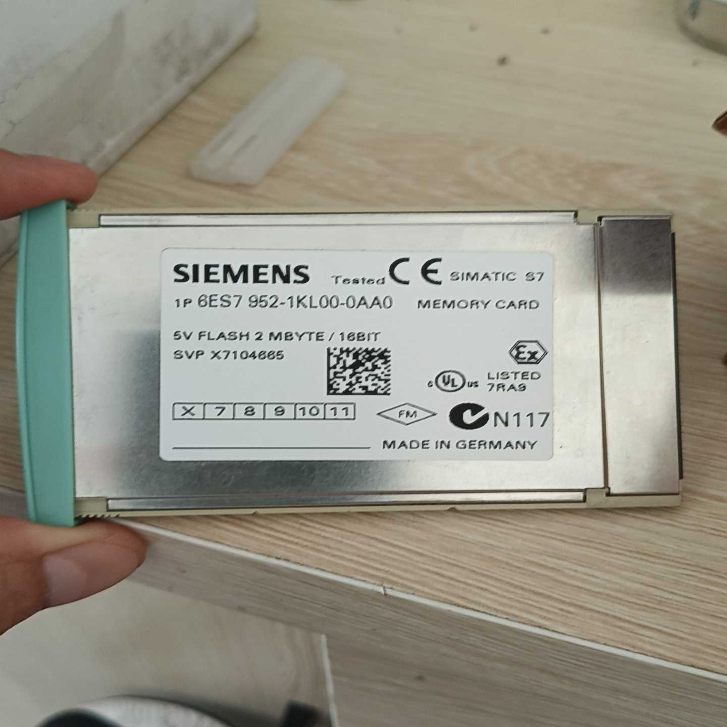 内存卡6ES7952-1KL00-0AA0询价