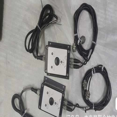 Leuze劳易测双张传感器VDB112B/6P实物拍摄-议价