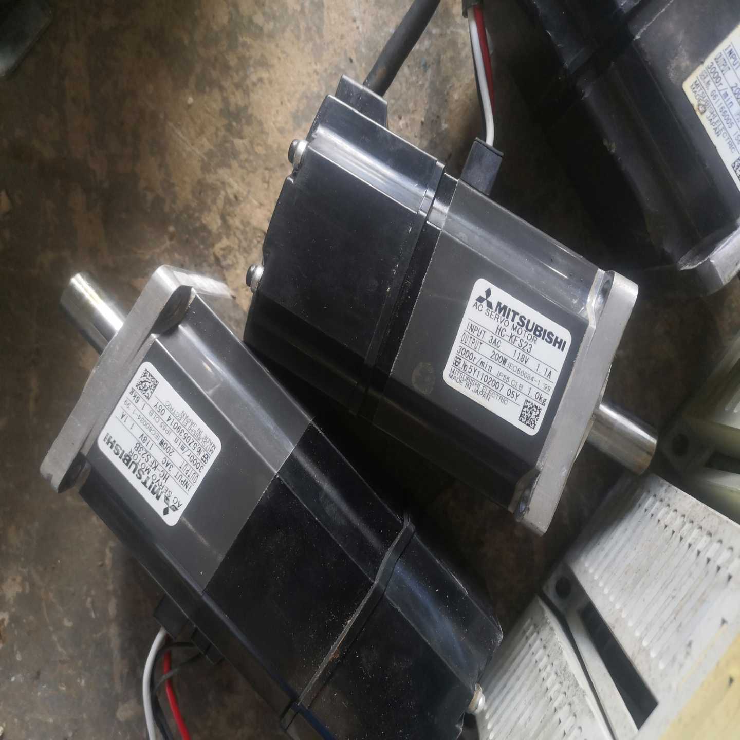 询价三菱驱动器，MRJ2S20BPY096，MRJ2S