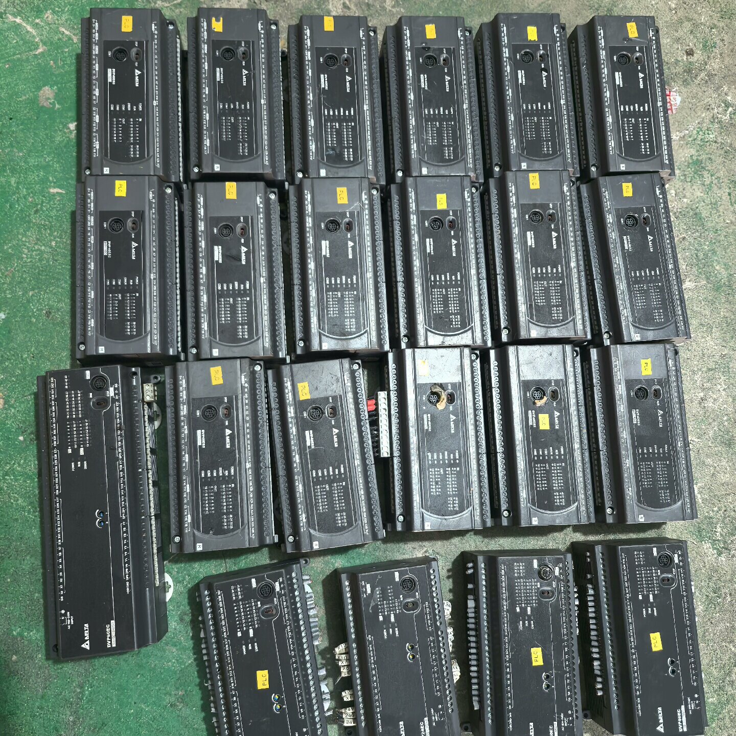 议价台达ES系列PLC控制器DVP40ES200R17台D议价