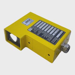 SICK WEU26710 Sensor De Luz Para Uso Industrial 220240V