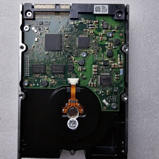 询价 3.5 600G SAS HUS156060VLS600