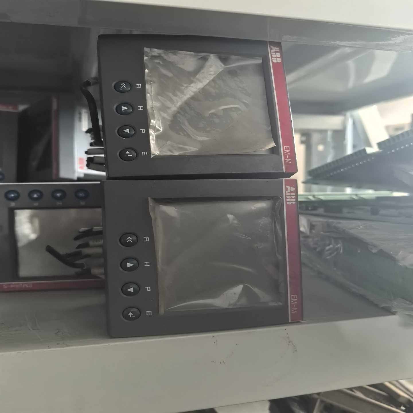 智能电量仪表EM-MEM电量测量仪表成色如图功询价