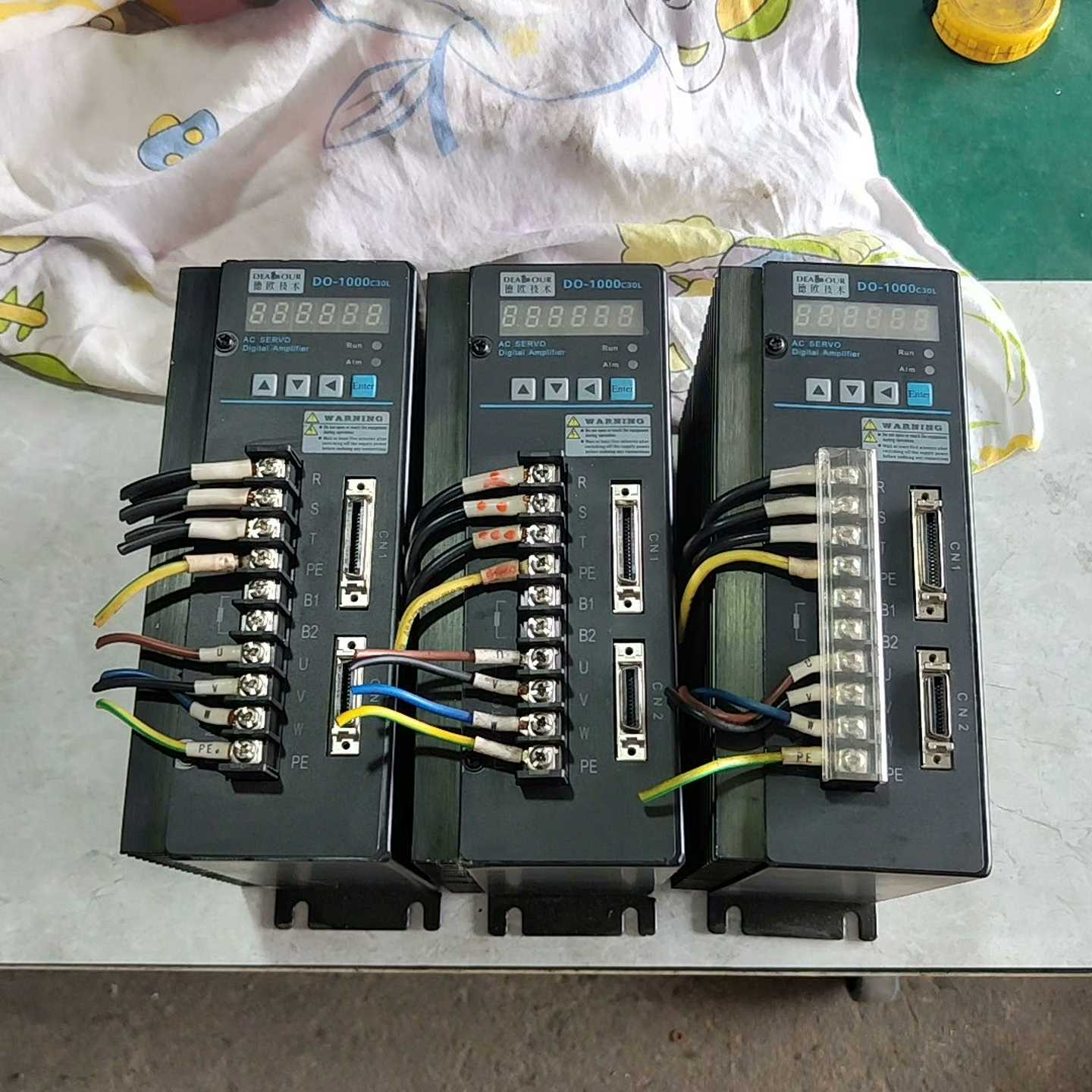 议价德欧伺服驱动器两个,拆机下来的,成色实物图,功能正常包好