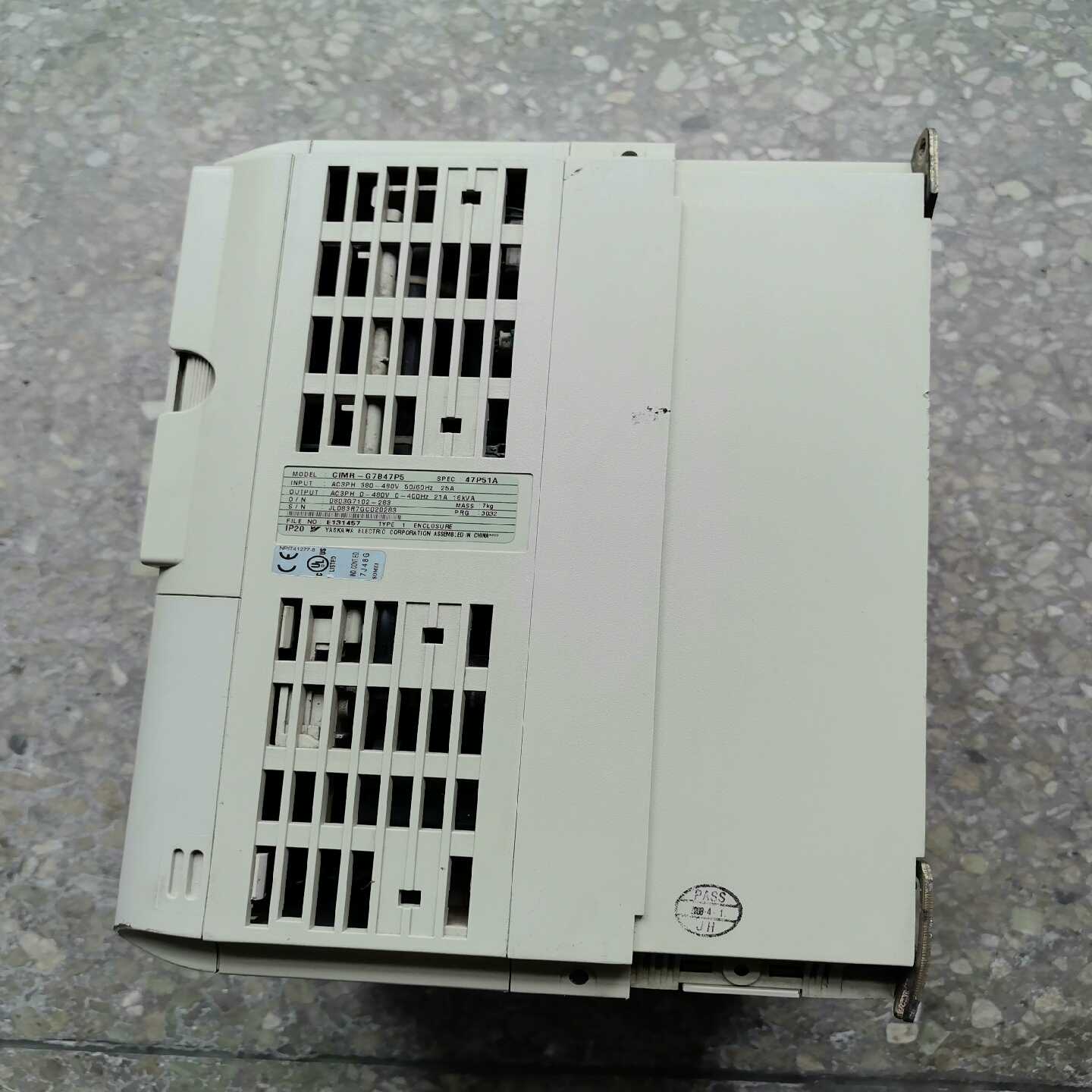 咨询-安川变频器7.5KWCIMR-G7B47P5，已