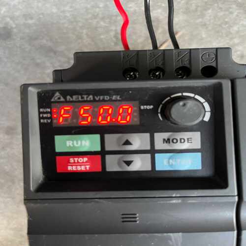 台达VFD022EL43A，2.2KW，负载测试。成~询价