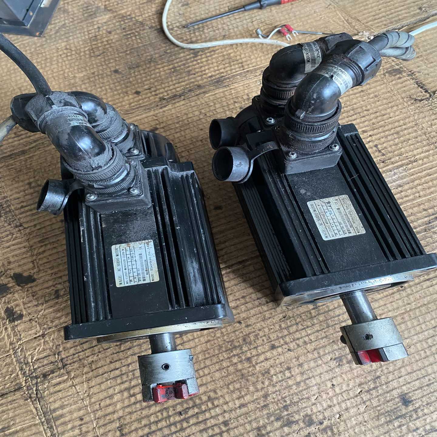 WAGE伺服电机,型号MS-110ST-M06030B-W--议价商品