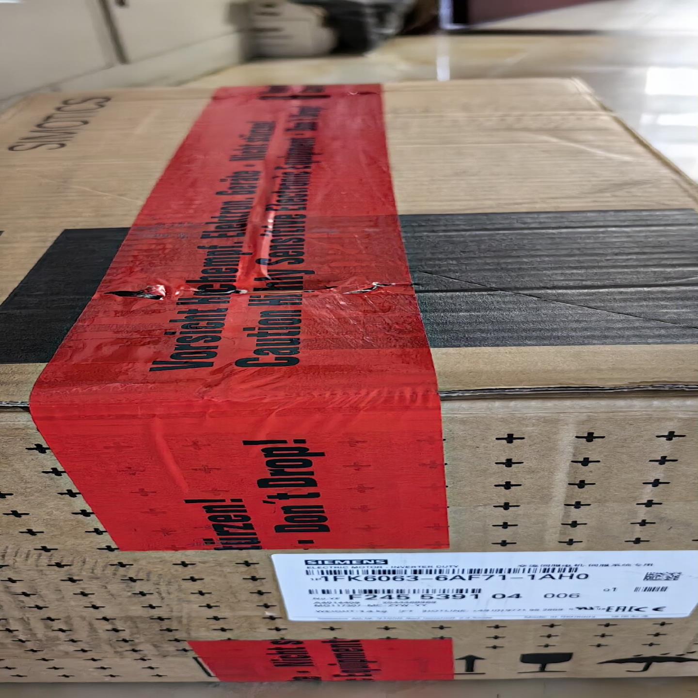 出售1FT6084-8AK71-4AH0电机出售加税点，议价