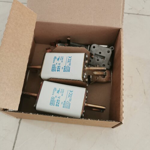 询-SIBA西霸熔断器SDC101aR225A200kA