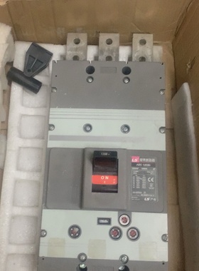 LS产电塑壳断路器型号ABS1203b1200A3P-议价
