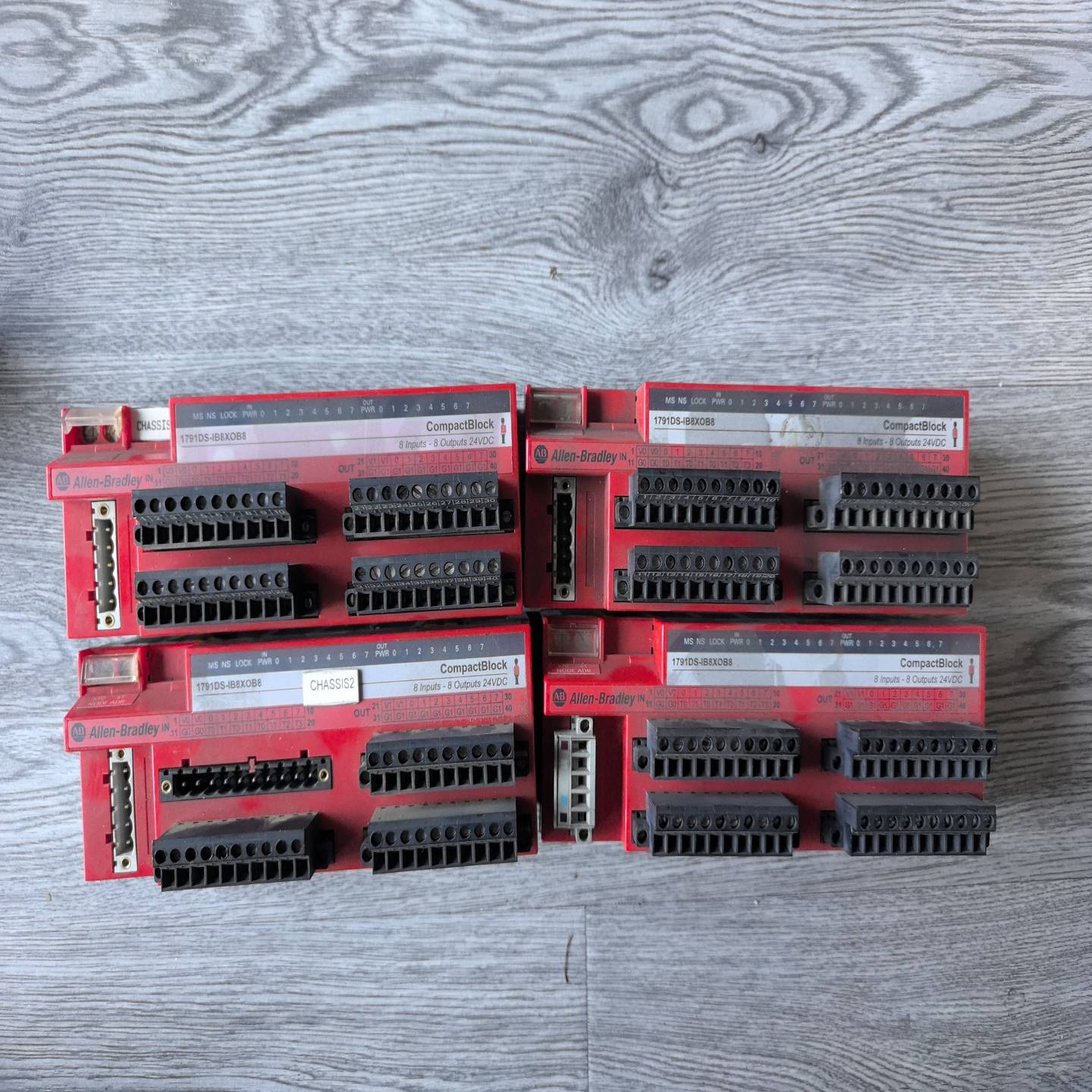 AB 1791DS-IB8XOB8安全模块 功能正常 外观一拍前询价