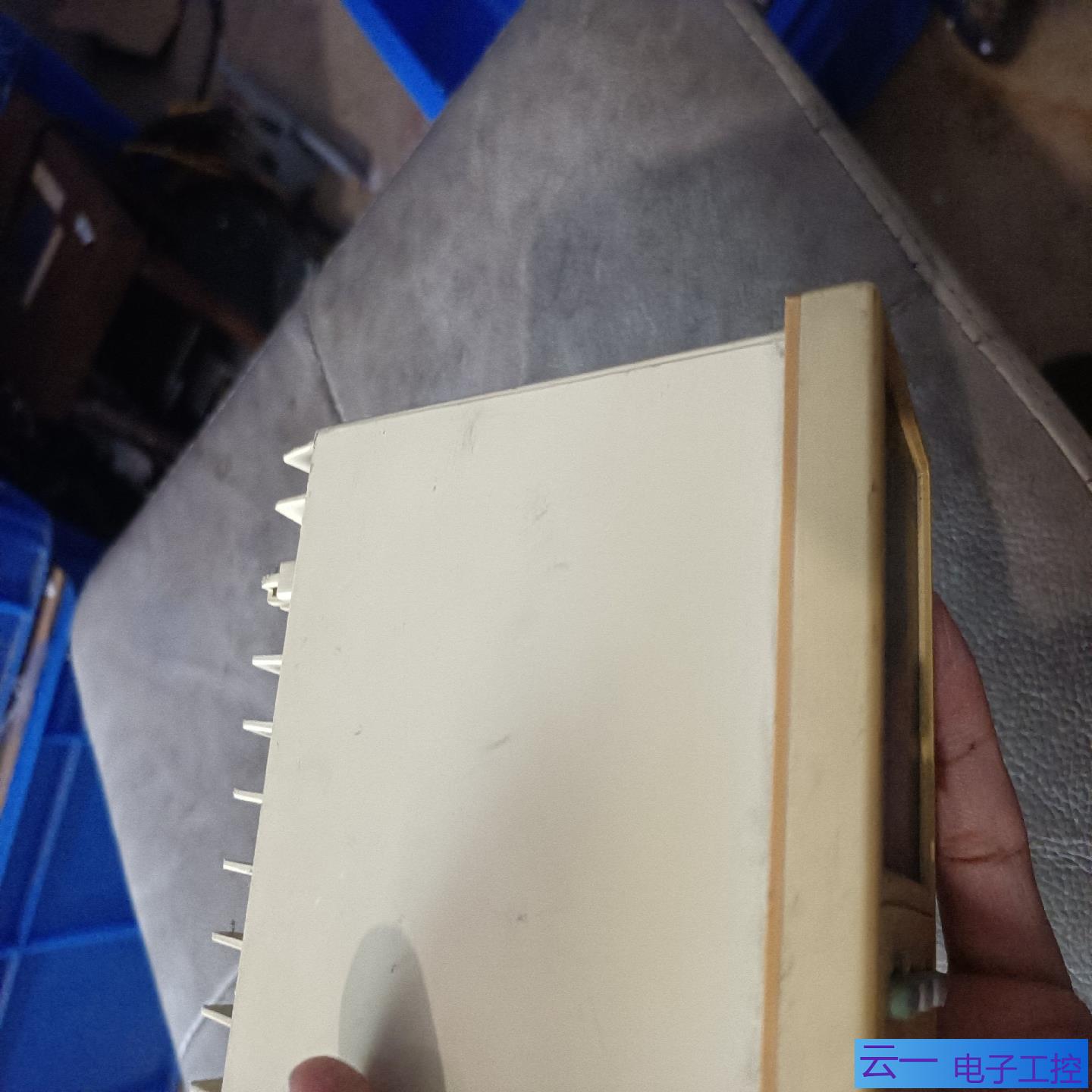 富士温控PXW5TCY2-5V000；议价