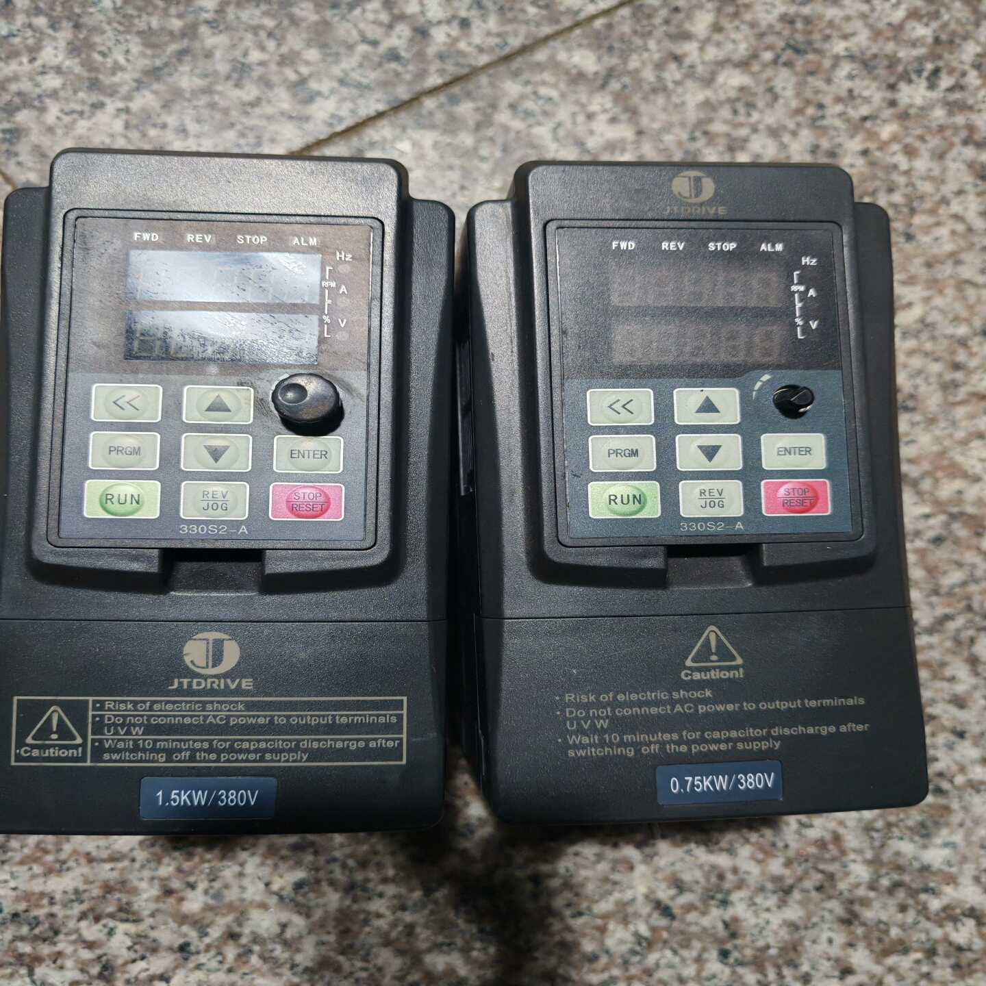 （洋洋设备）金田变频器：JT330S2KB0015G3