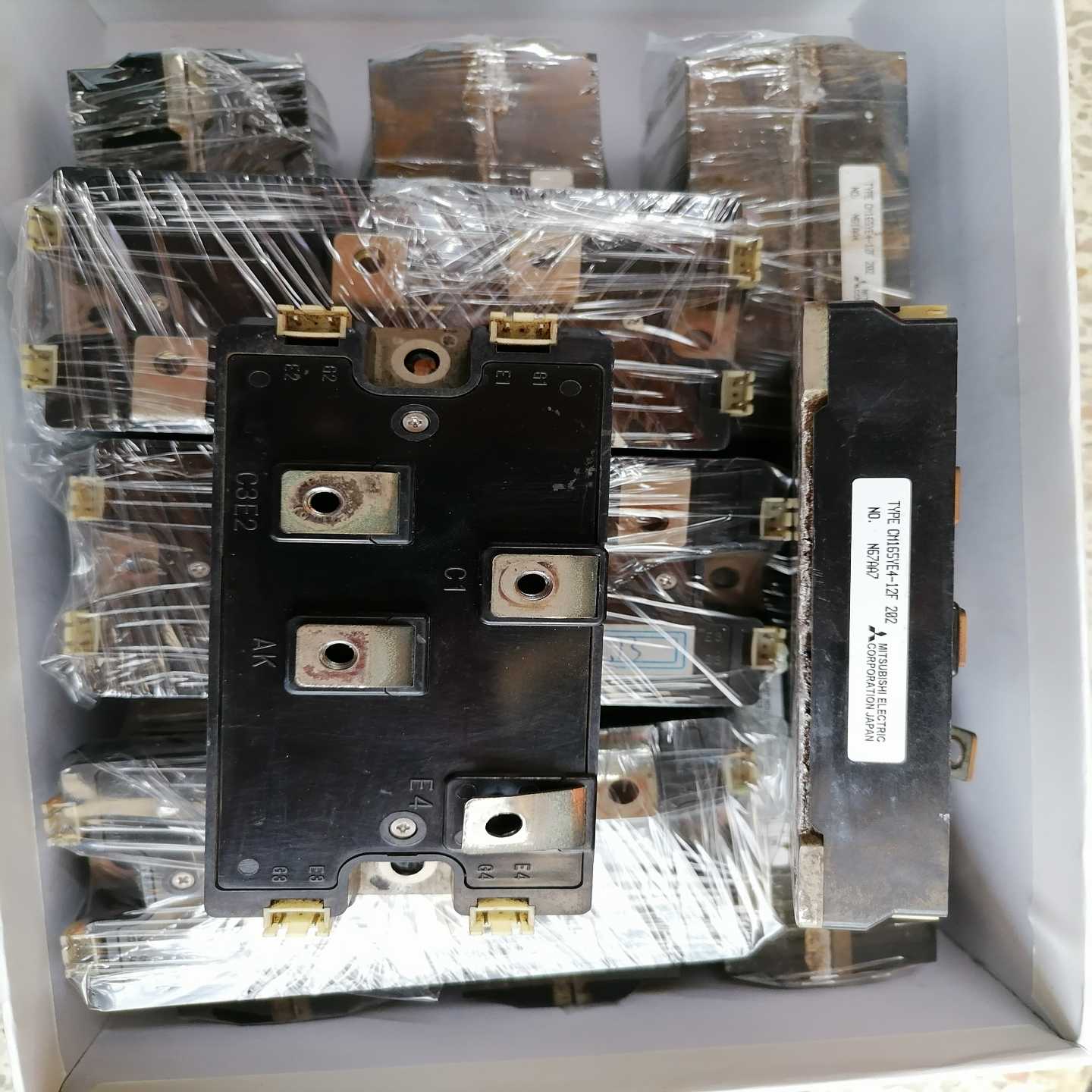 CM200YE4-12FCM165YEY4-12FCM11询价