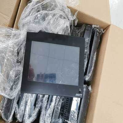 Mitsubishi/三菱触摸屏GS2110-WTBD，几乎