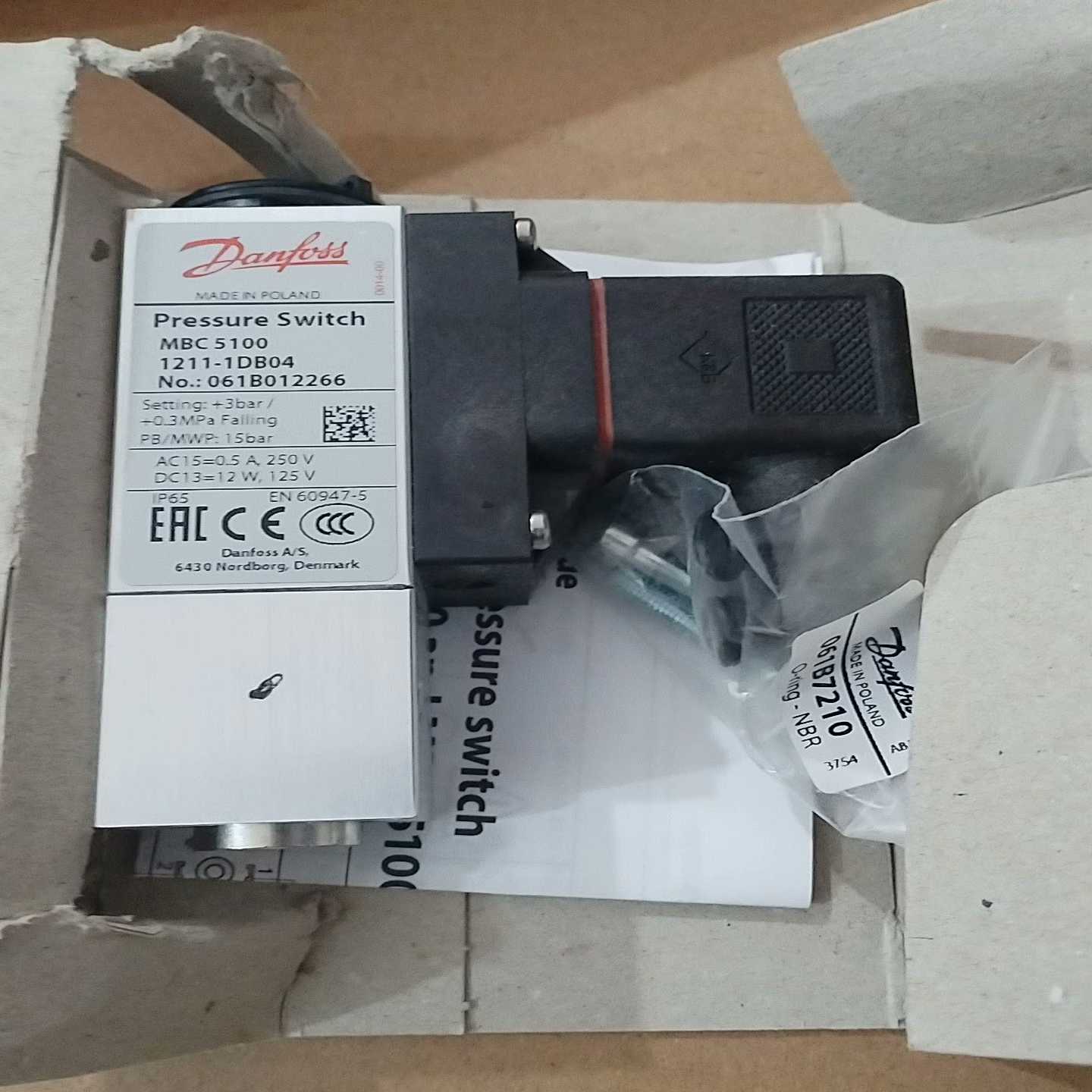 丹佛斯压力开关061B012266全新原厂件现货，议价--议价商品