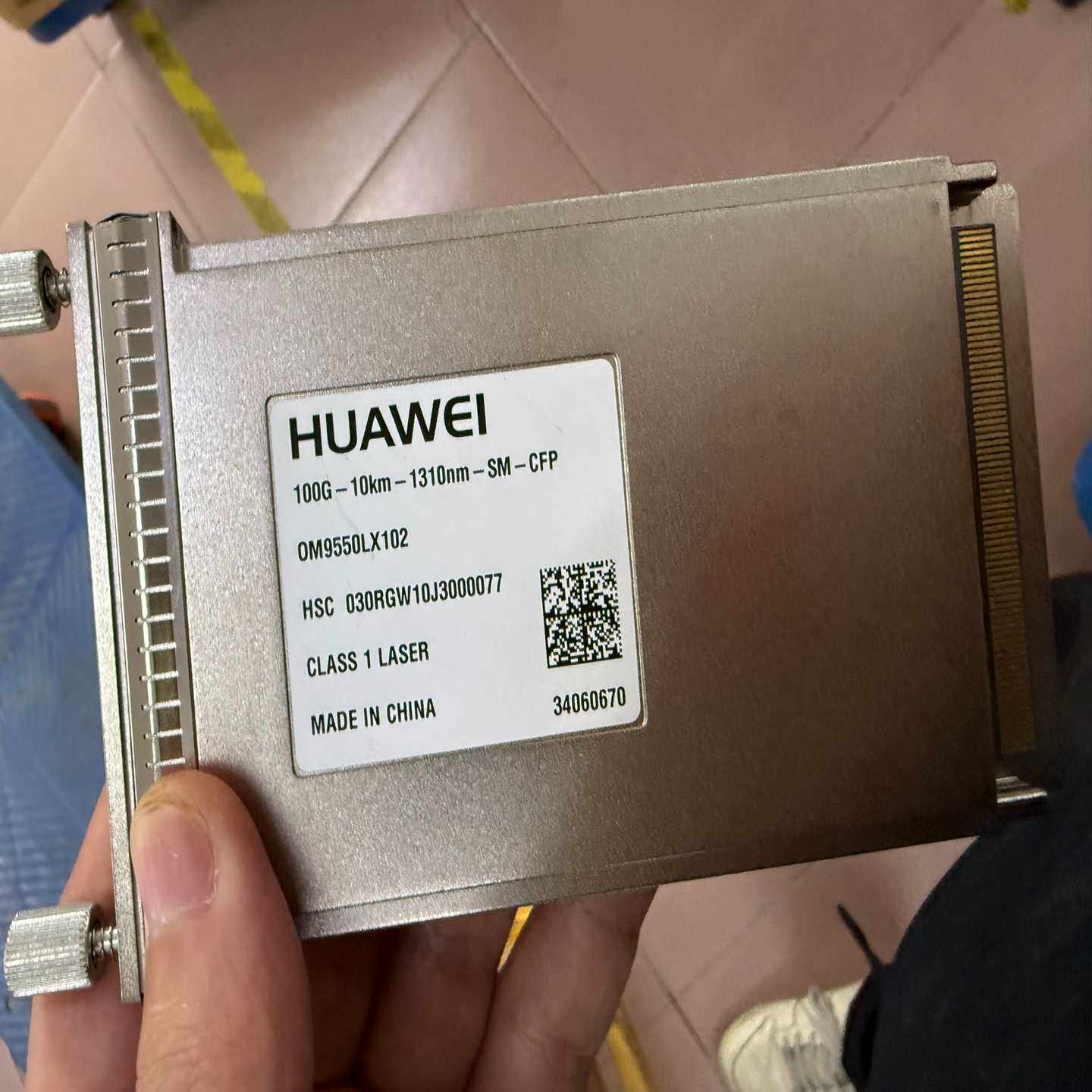 询价华为100GCFP10km光模块，型号OM9550LX1