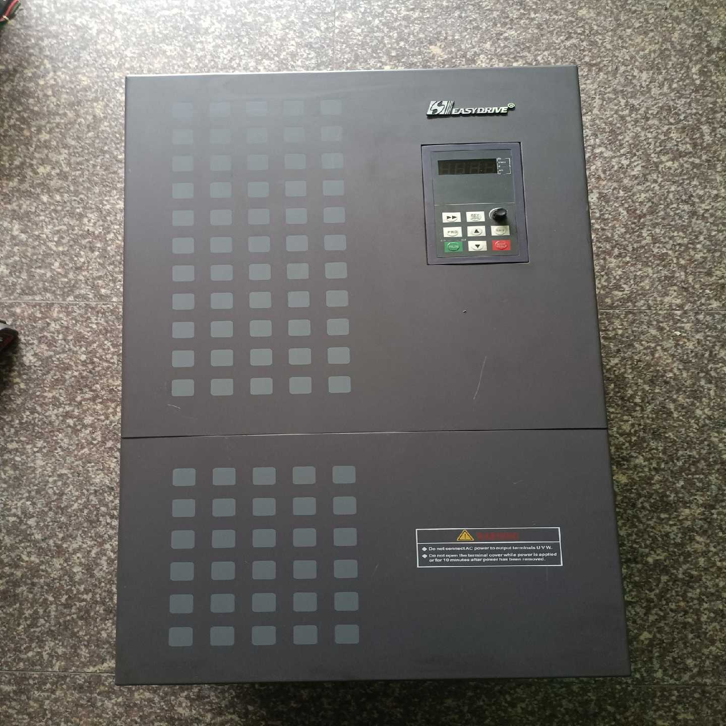【议价】易躯变频器55/75KWCV3100-4T0550M/07