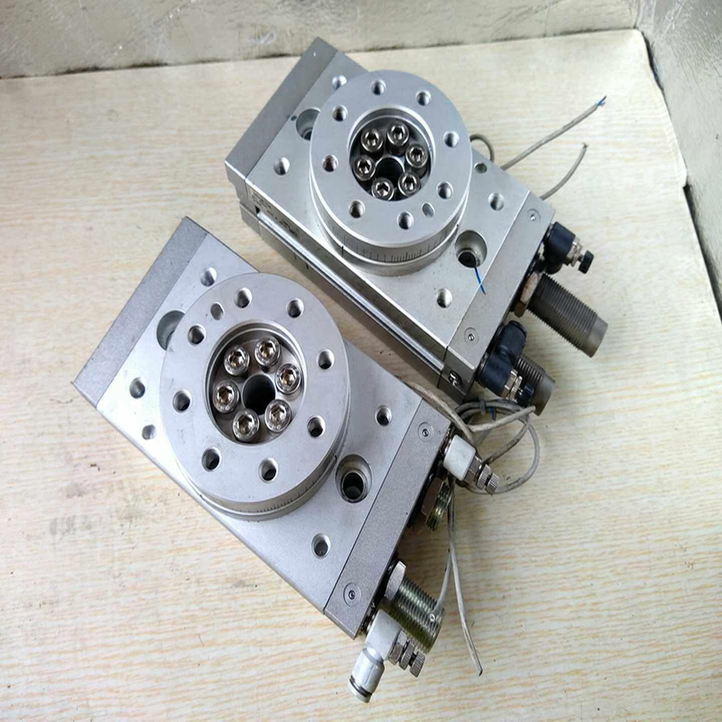 SMCMSQB70A旋转气缸{议价}