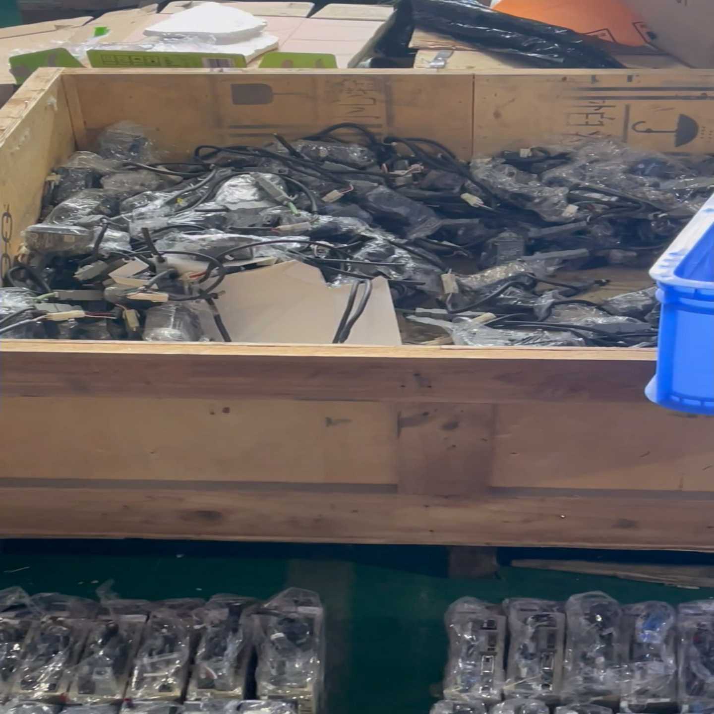 安川七系100w伺服电机套装脉冲型驱动器增量式电机~询价