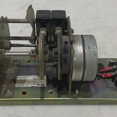 EAGLE SIGNAL CONTROLS MP2A619 TIMER 120V60HZ 476