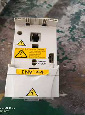 询价ABB变频器ACS310-03E-09A7-4，三相，380