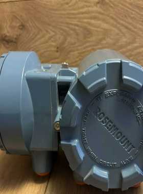 Rosemount 8732EM 流量发射器 带 HART 协议 8732EMR1A1N5M4-