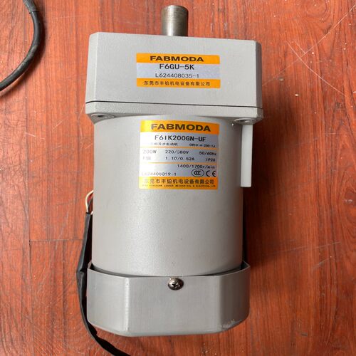 咨询-三相减速电机200W5比三相220V380V，轴径18