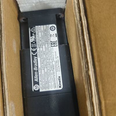 AB伺服电机MPLA1530UEJ74AA原装拆机