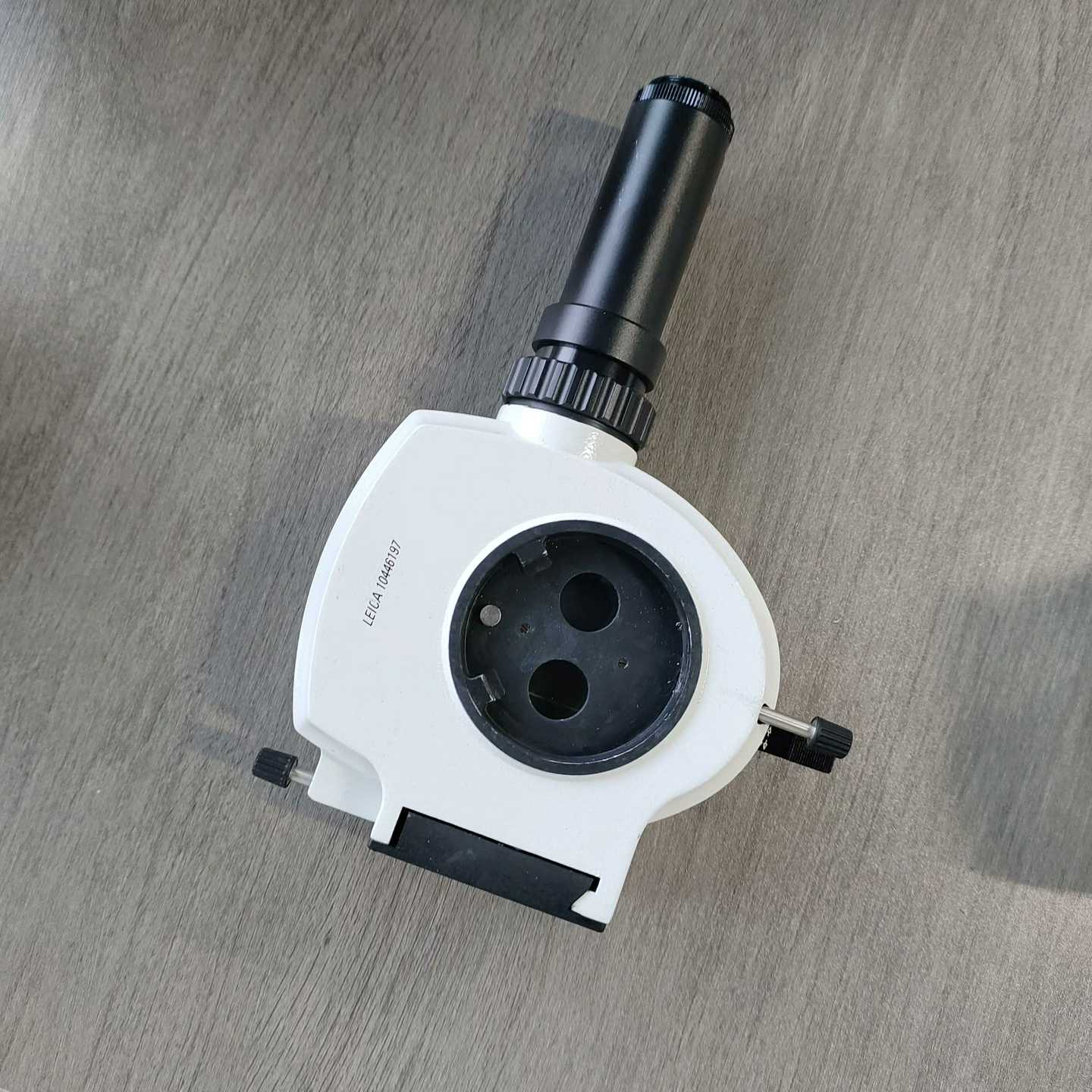 询价LEICA徕卡10446197三目显微镜相机接口，带0.8倍