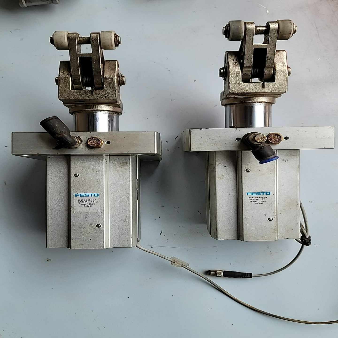 费斯托气缸543744型号DFST-63-30-Y4-A拆--议价商品