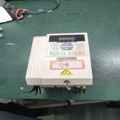 正弦变频器2.2KW  380v  A90-4T5R6B（电子设备）