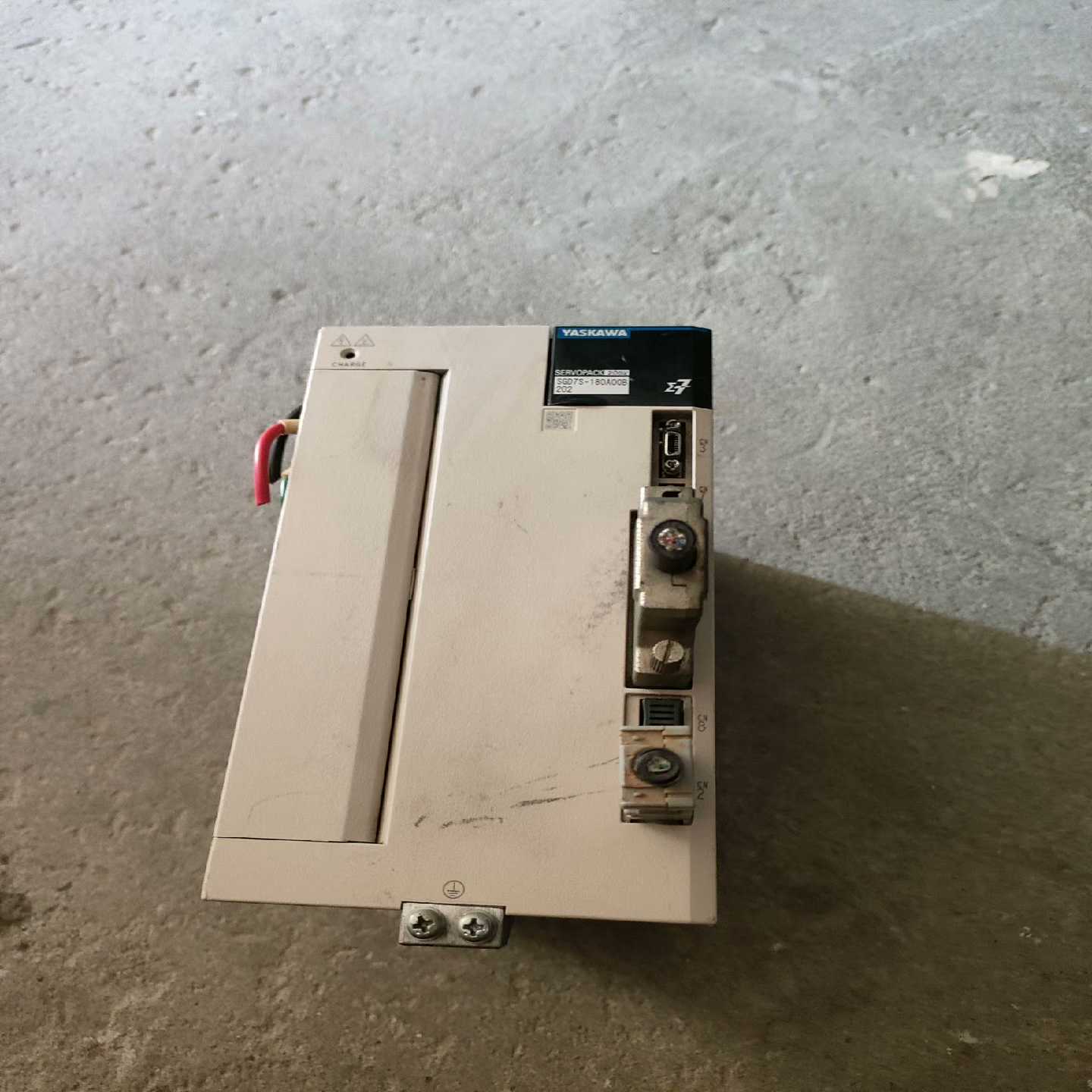 安川7系列伺服驱动器SGD7S一180A00B202【卡奥电子】