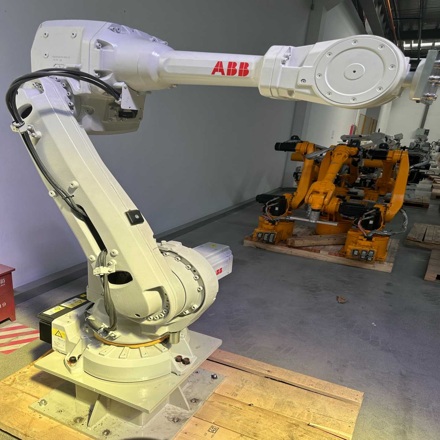 ABB工业机器人IRB4600-60/2.05，2023年生--议价商品