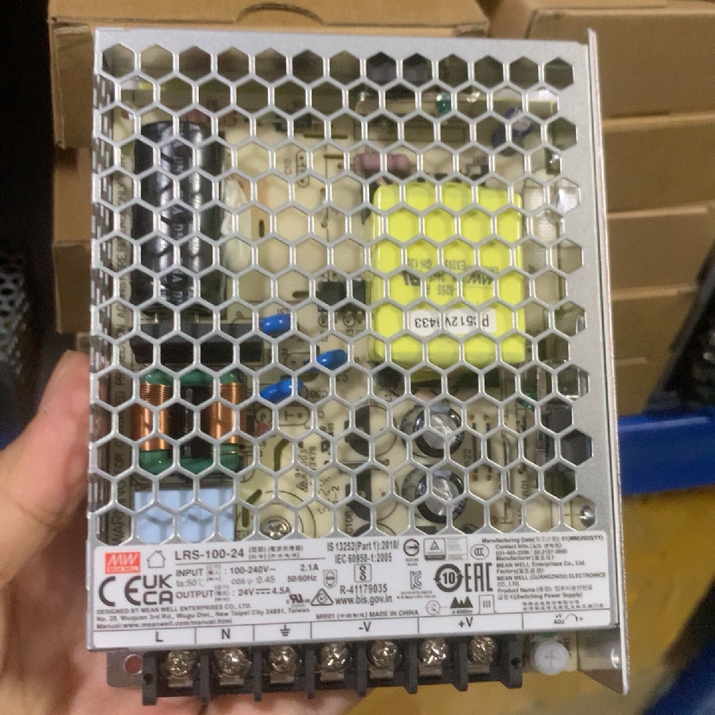 全新明纬开关电源LRS-100-24，5个起55元/个包邮--议价商品