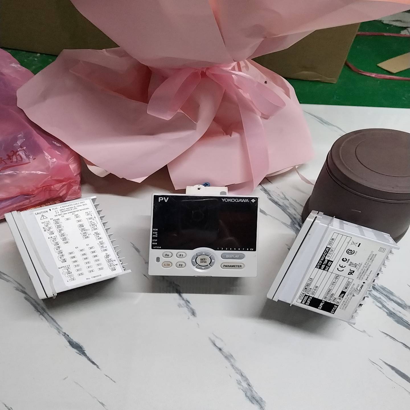 （请询价）原装横河温控器UT55A-020-10-00包好二手实