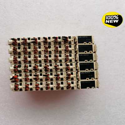 施耐德TM5SAI4PH原装拆机PLC模块，功能包好，实物图--议价商品