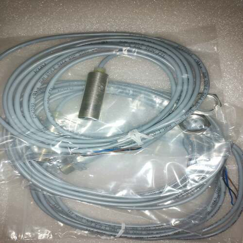 原装BES007T接近开关BESM18MI-P0C5