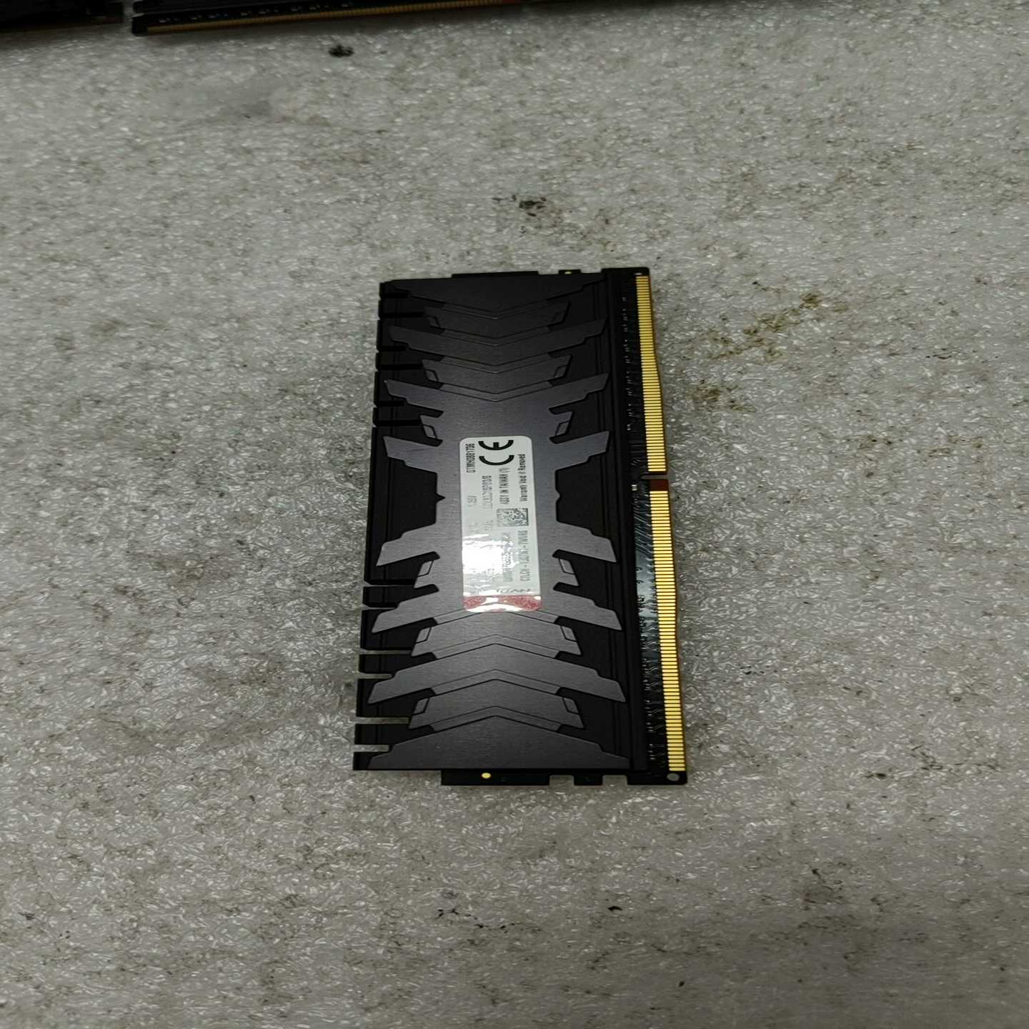 议价拆机掠食者r42008g内存，功能正常，，单